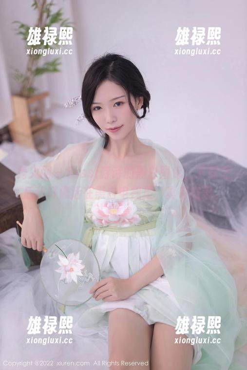 秀人网-Sissi诗诗 秀人网 - Sissi诗诗的黑白图库,下载之后我好像活在黑白电视里,真有意思。