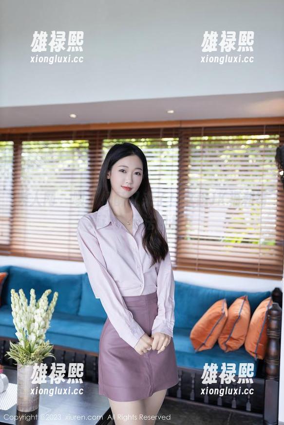 秀人网 - 噢，奶酥又来了！这组JK福利写真让我无法自拔！