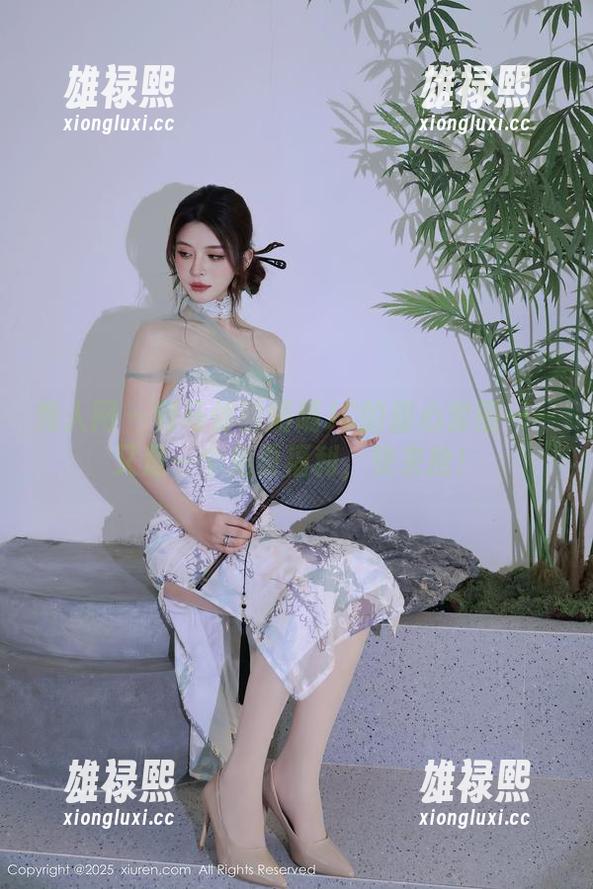 秀人网 - 利马体验娇喘JC的甜心套图——又是一个免费福利，快来抢！