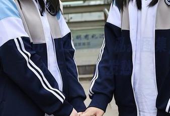 秀人网 - 娜比海边新解：私拍图集，颜色太丰富懂我发愁