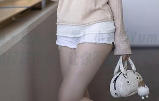 秀人网 - 轻松来一发！小蛮妖Yummy私房网袜作品，让你不止是在看。