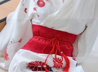 秀人网 - 这位“汁汁”小姐姐的最新写真集——JK，快来猜她的制服里藏了啥！