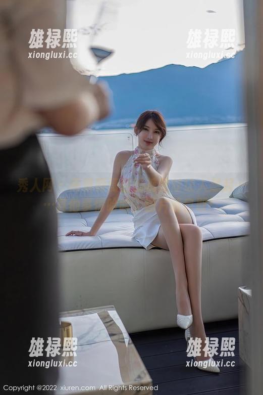 秀人网 - 高清薇薇酱的裤里丝让人想起……其他事情哈哈，图片请自取！