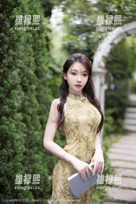 秀人网 - 赵惟依coco的吊带，今天终于更新了，来给自己一个谢谢吧！