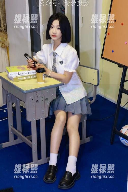 绮梦摄影 - 办公室换个角度看：小关高清套图里的轻松气氛