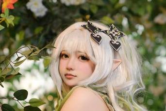 高能COS：莱可Raika在办公室里被“锁”住了？