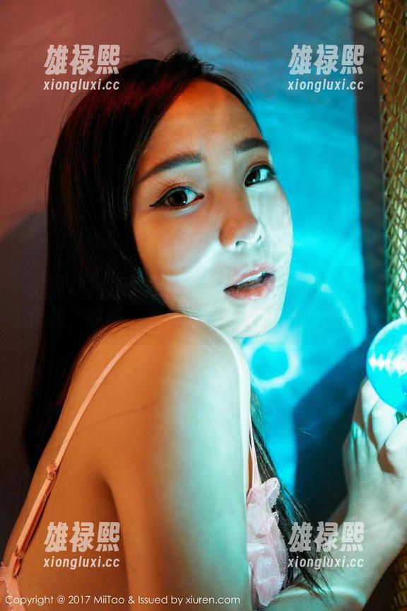 蜜桃社-陆萱萱Cecilia 蜜桃社 - 陆萱萱Cecilia更新了她的温柔作品,啧啧,果然是万年不变的套路嘛。