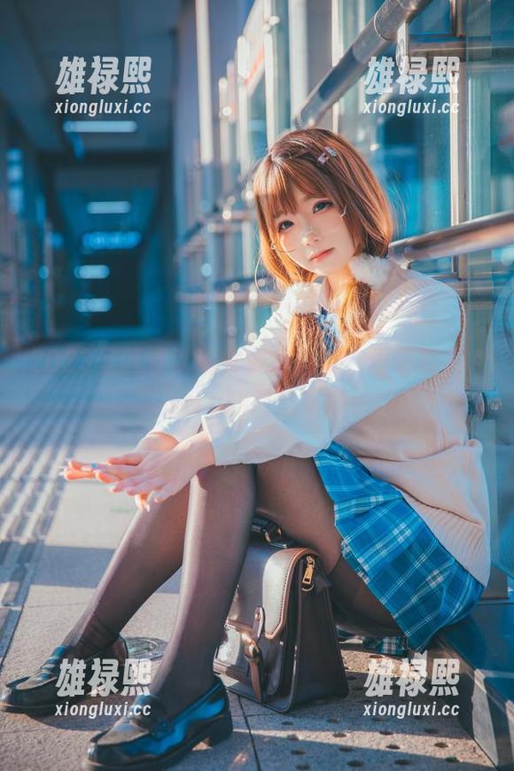 2023圣诞节以魔女姿态盛装，看看雪晴Astra的网盘写真