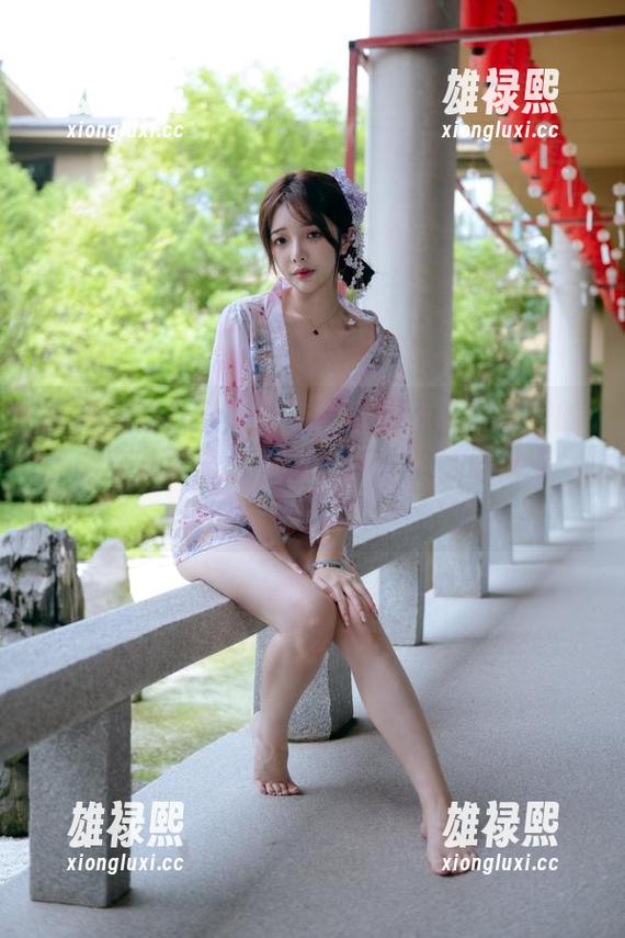 雯妹不讲道理 你认为内衣只是内衣?看雯妹不讲道理的玫瑰内衣写真,原图来料,全方位改变你的三观!