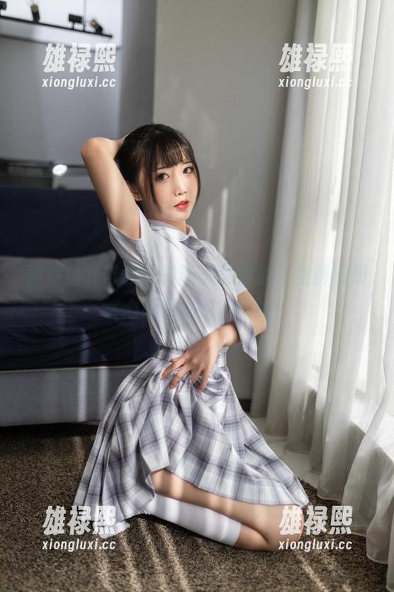 面饼仙儿带你玩转斯卡蒂泳装，免费图册赏心悦目，快来瞧瞧！