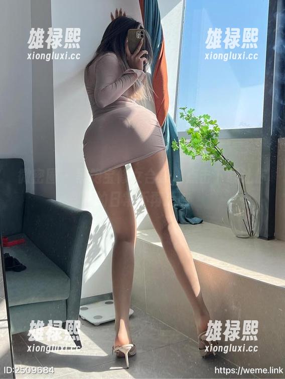 黑饱宝 微密圈 - 黑饱宝修女合集,点击下载让你的日常不再乏味